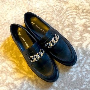 Anne Klein Flex chunky chain loafer 9.5